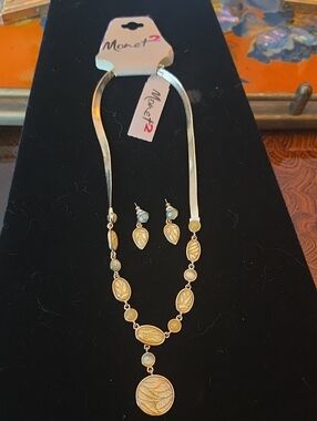 Monet Gold Leaf Pendant Necklace and Earring Set - Gold